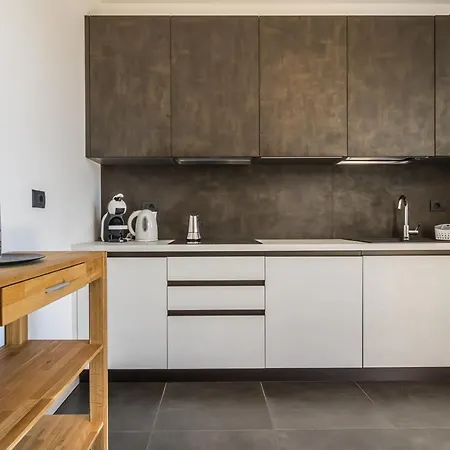 Апартаменты Veronica - Домазо